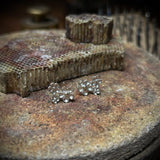 Forglemmigej ørestikker, 3 blomster samlet - sølv