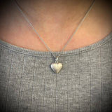 Massivt hjertevedhæng i 14 karat guld