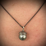 Agerntop håndgraveret oxyderet sølv m. gråblålig tahitiperle 11,5mm