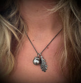 Agerntop i oxyderet sølv m. mørkegrå Tahitiperle 14 mm dia